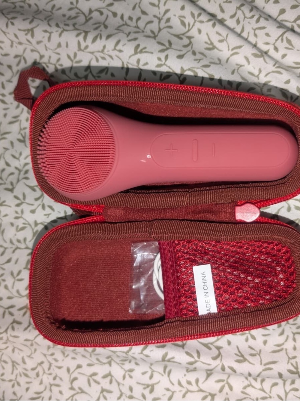 Silicone Facial Cleansing Brush - Pink